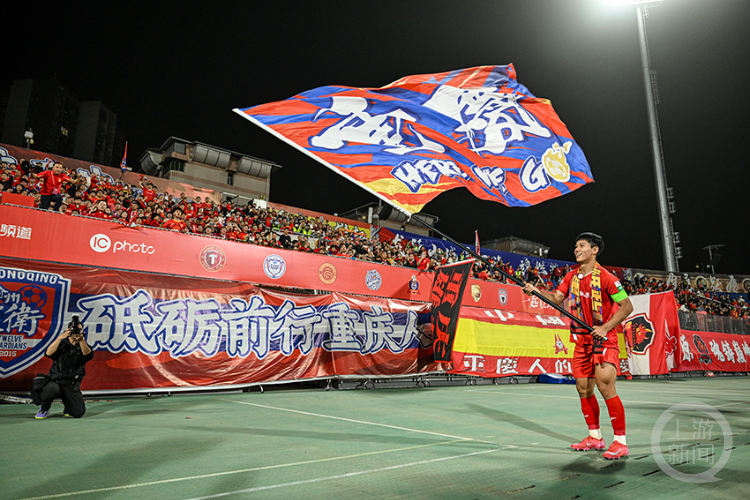 梅斯惊险战平，射手梅开二度助球队逃脱的简单介绍