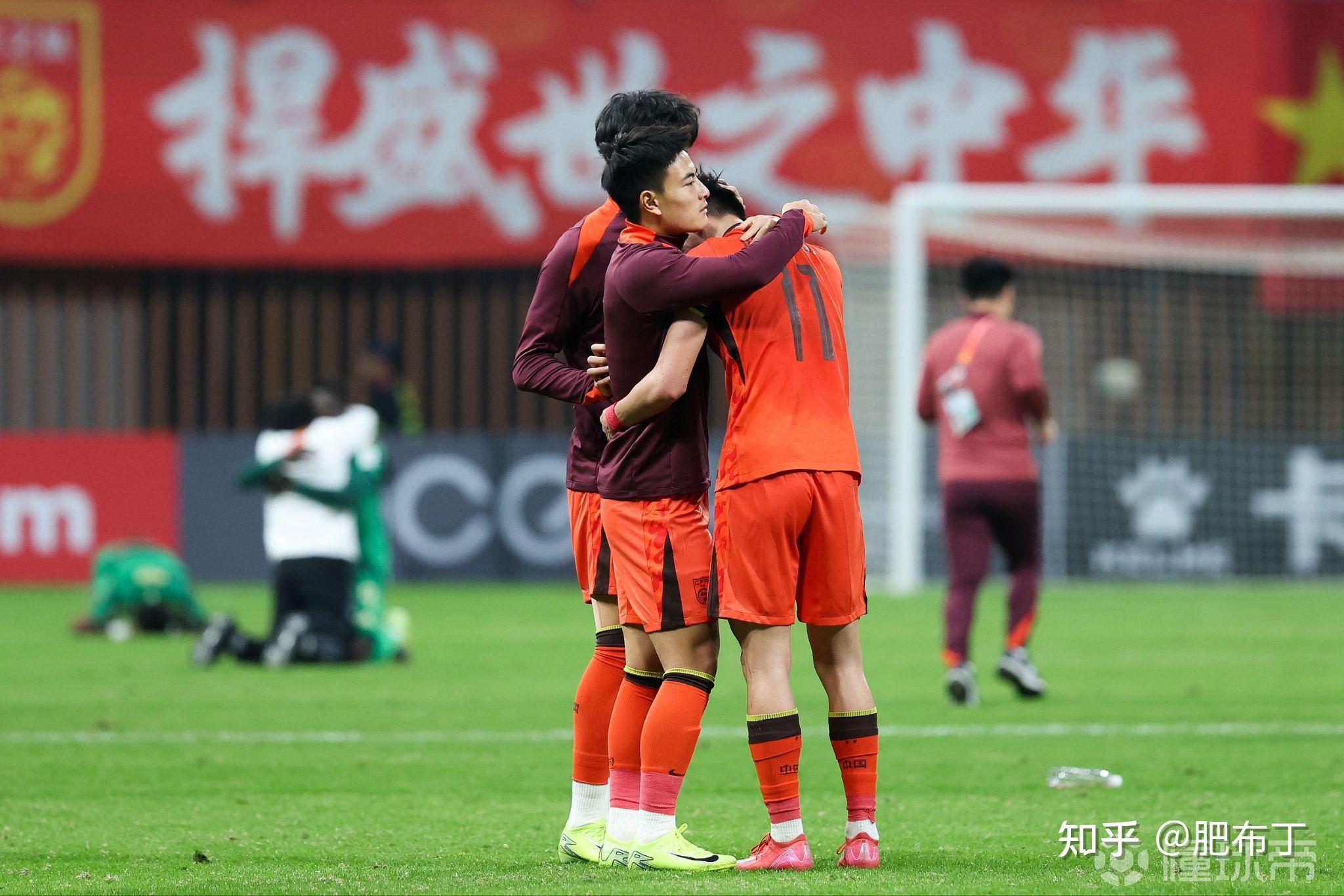 国足惜败，遗憾告终