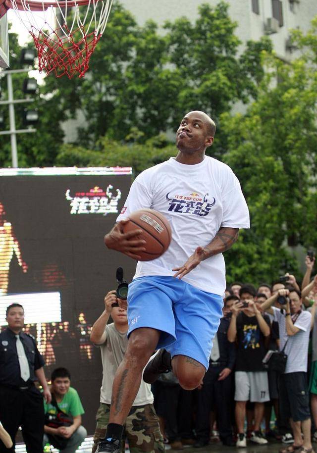 洛里昂对决坎波,实力对比或引发变数 洛里昂对决坎波,实力对比或引发变数