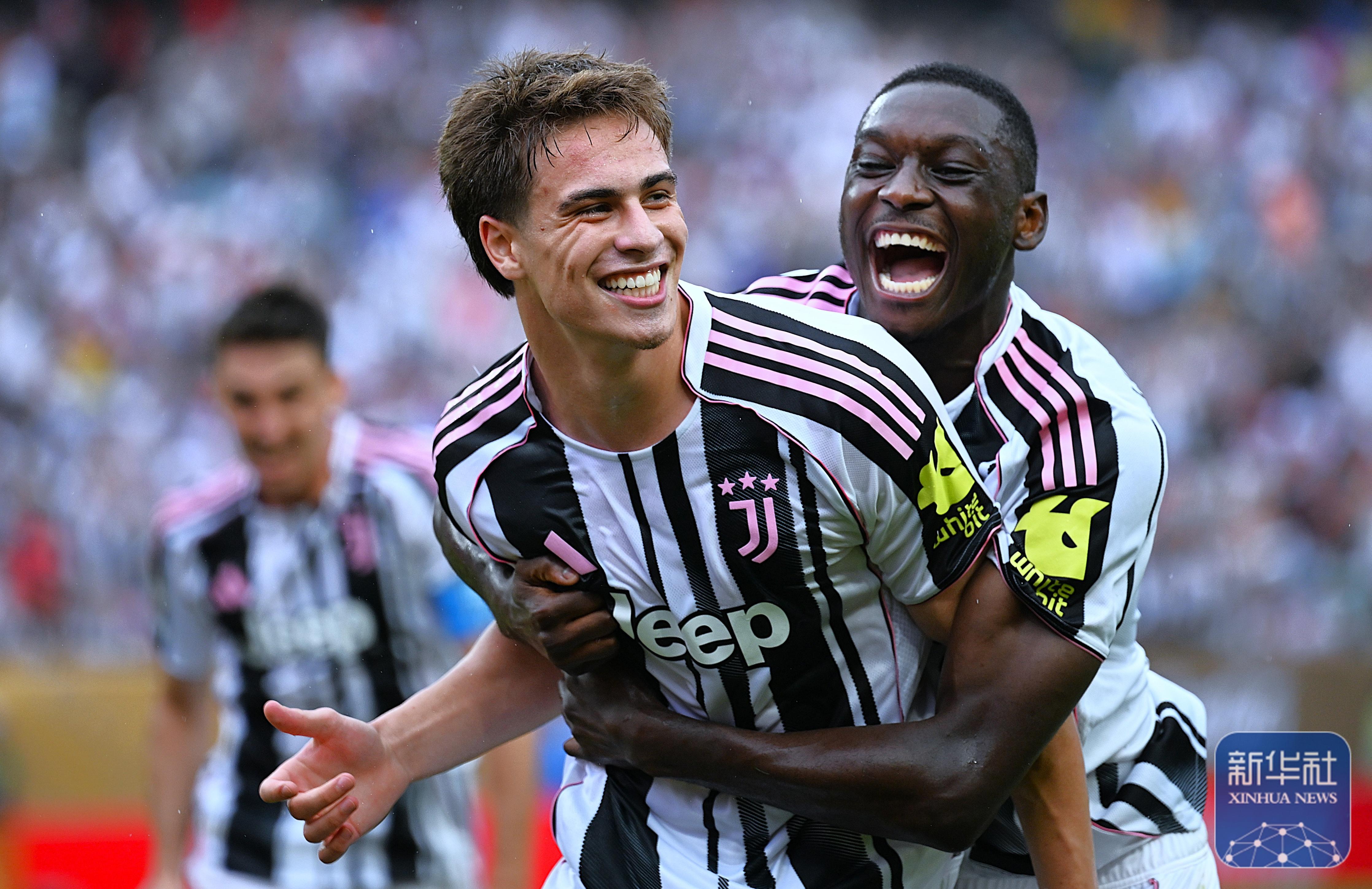 巴塞罗那遭尤文图斯大胜 巴塞罗那遭尤文图斯大胜