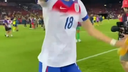 瑞典足球队实力超群，取得胜利