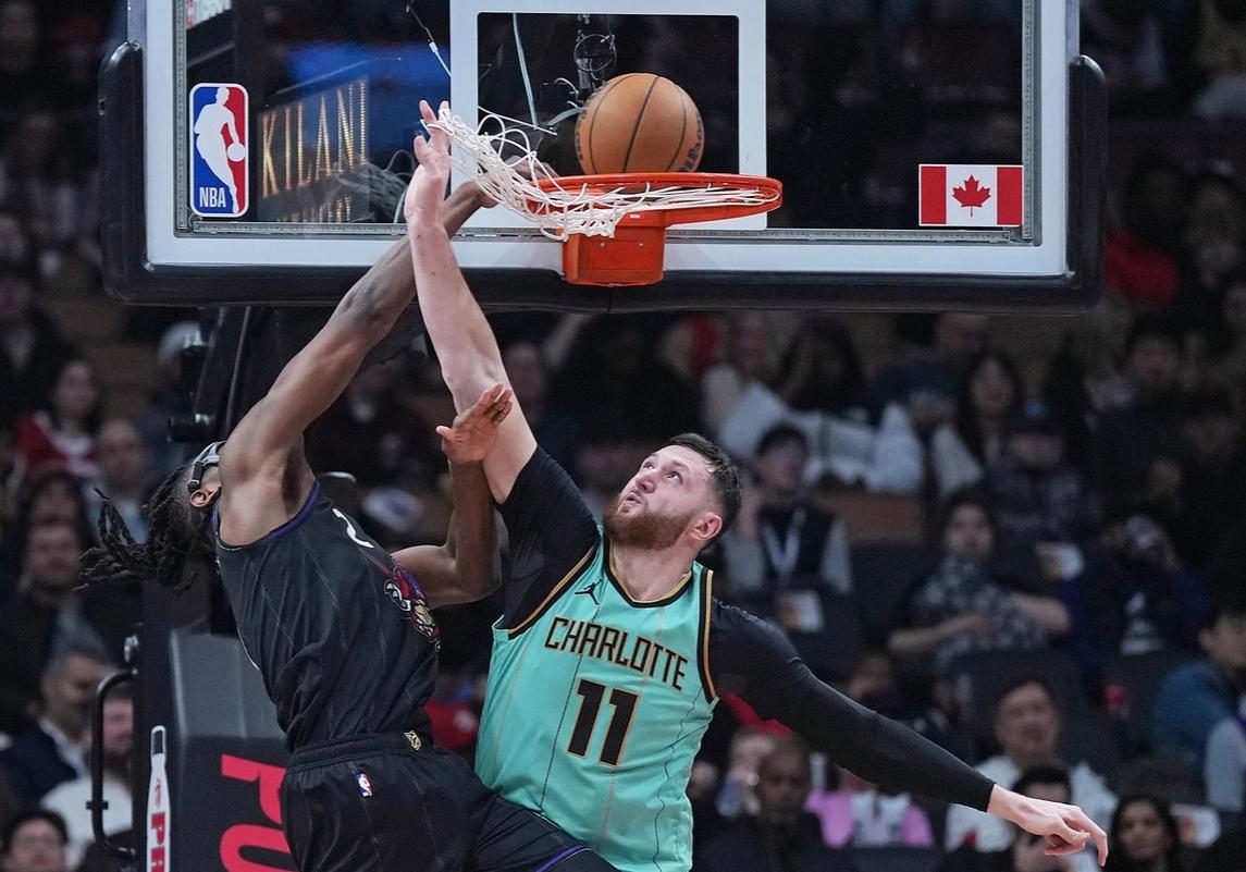 猛龙不敌马刺遭遇失利 猛龙不敌马刺遭遇失利