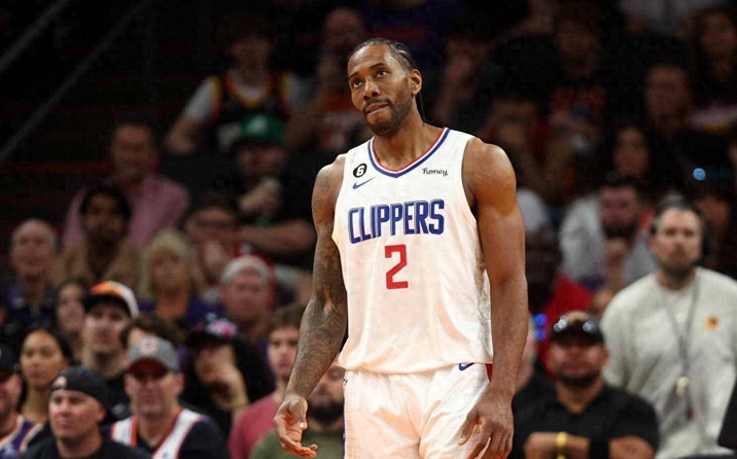 快船大胜76人,莱昂纳德砍下28分 快船大胜76人,莱昂纳德砍下28分